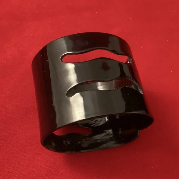 Horn (?) bracelet - Picture 3 of 7